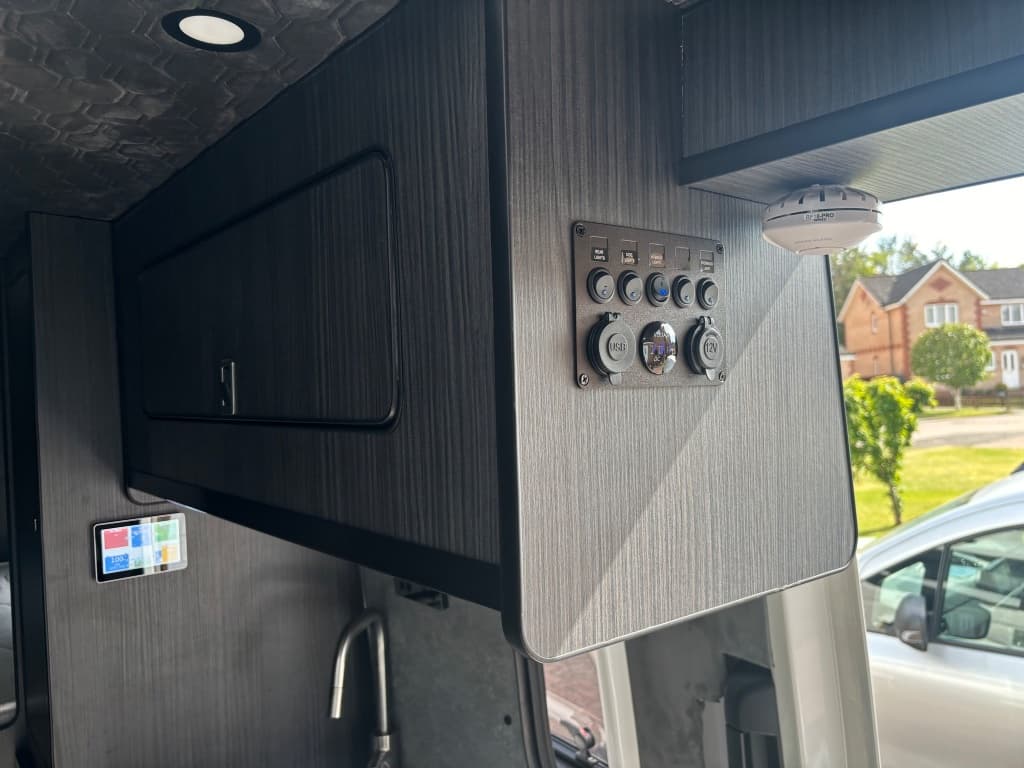 Highland Interior - Control panel and modern amenities